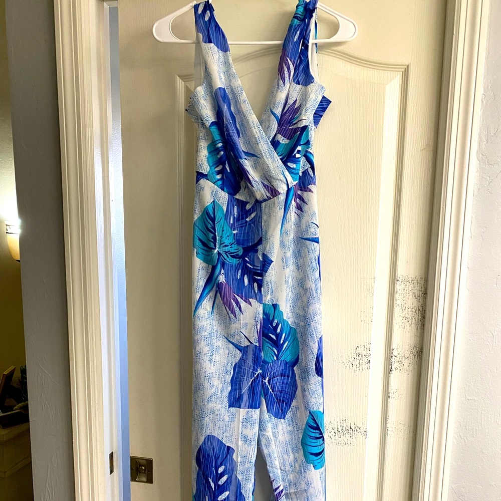 Women’s tropical jumpsuit. Medium.
